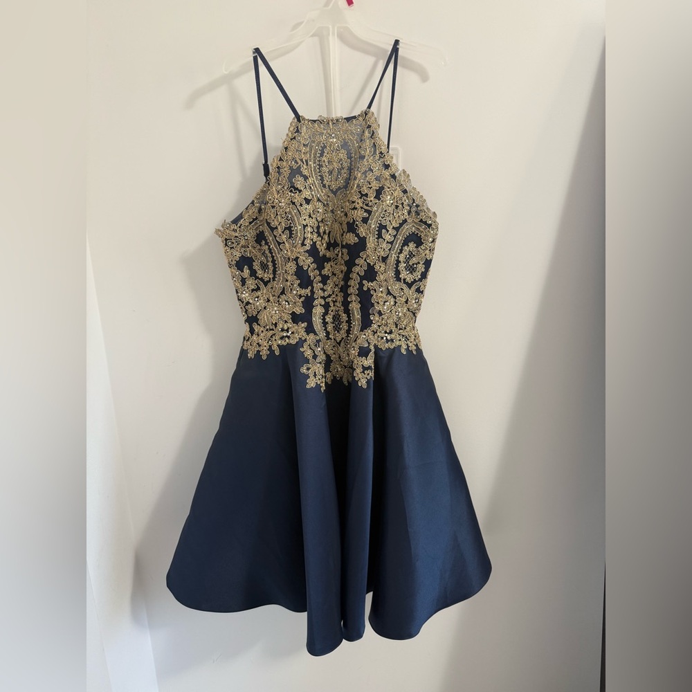 Temptations Grad/Prom dress - Picture 3 of 5
